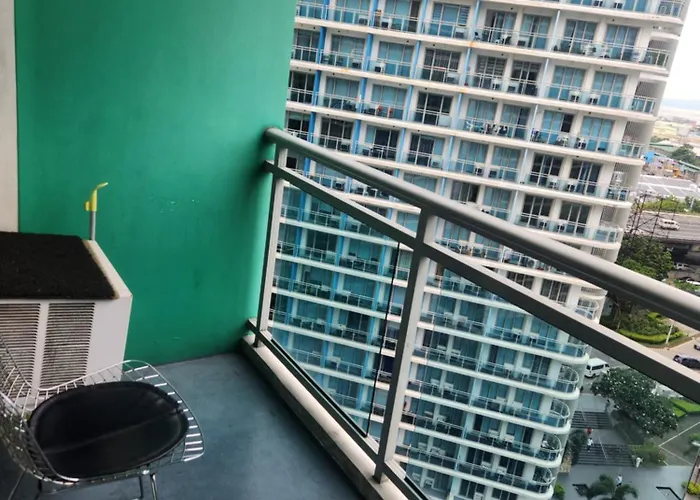 Azure Staycation Philippines By Amrs Near International Airport