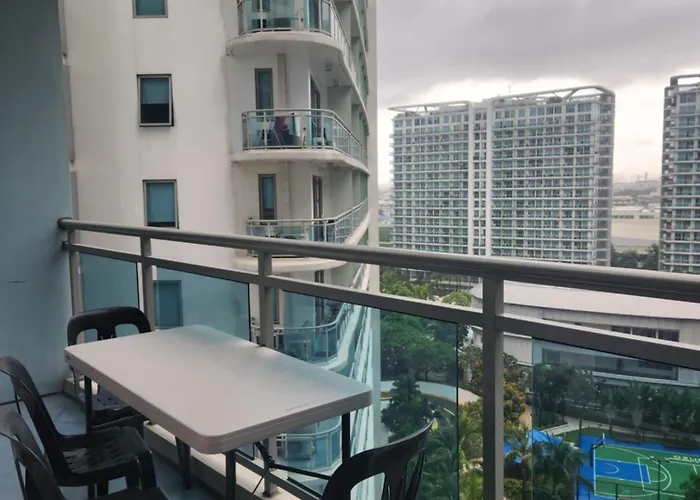 Azure Staycation Philippines By Amrs Near International Airport Manila