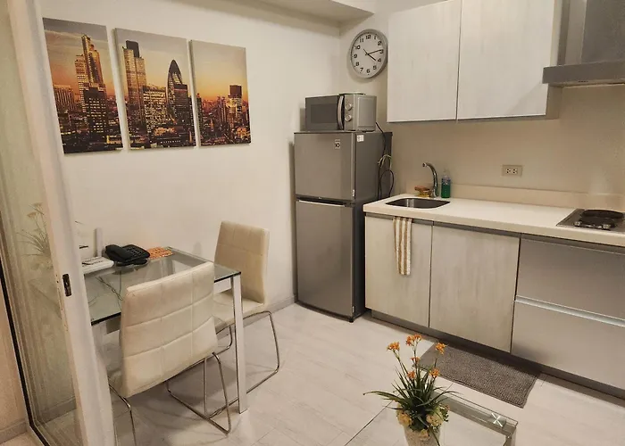 Apartment Azure Staycation Philippines By Amrs Near International Airport *