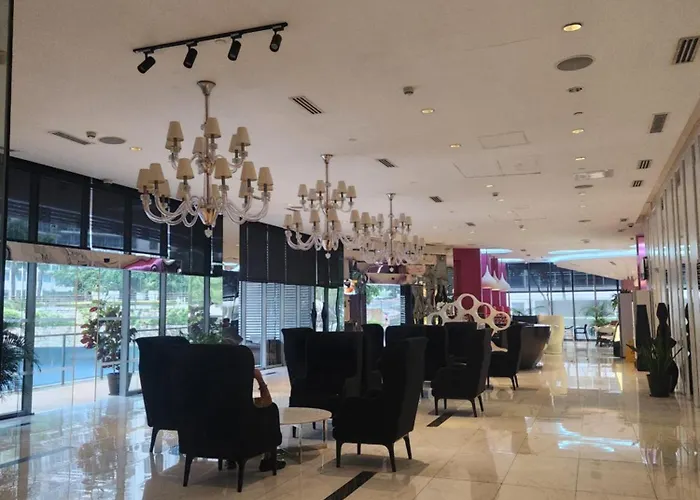Azure Staycation Philippines By Amrs Near International Airport